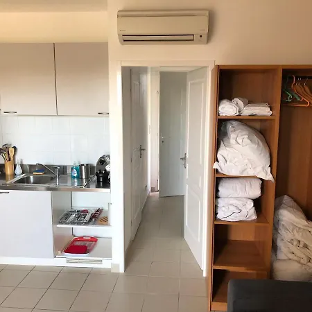 Centre A Pieds, Studio-cabine 4 Pers Max, Promo 7 Nuits Апартаменты *