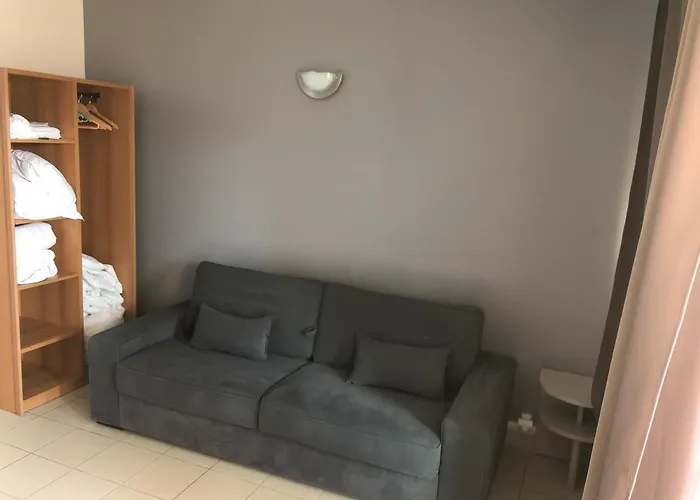 Centre à Pieds, Studio-cabine 4 Pers Max, Promo 7 Nuits Appartement Porticcio (Corsica)