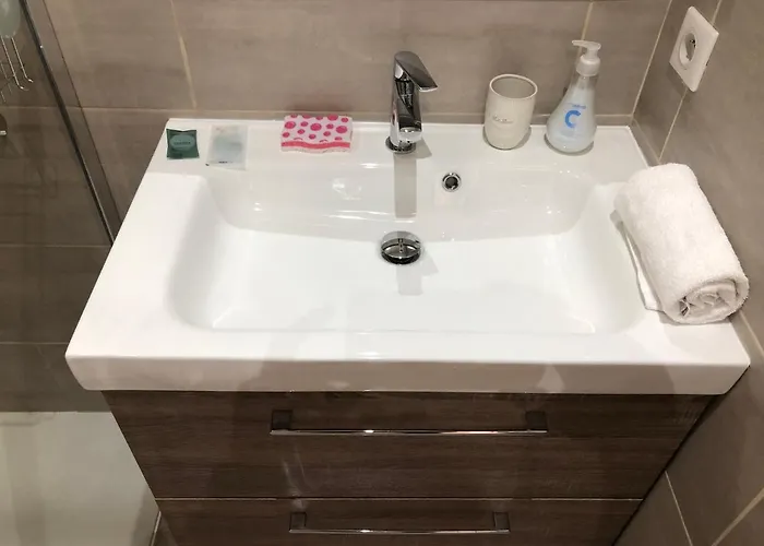 Appartement Centre à Pieds, Studio-cabine 4 Pers Max, Promo 7 Nuits Porticcio (Corsica)